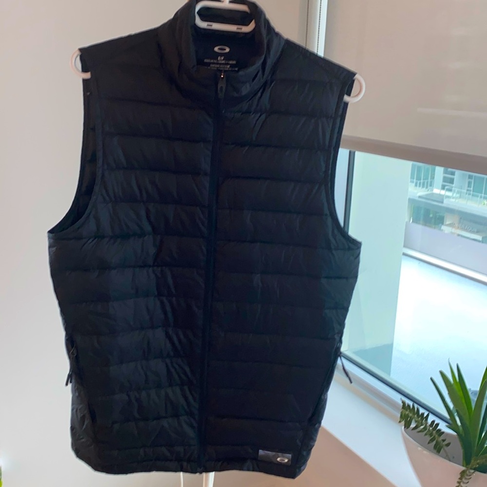OAKLEY Black Women’s Down Vest